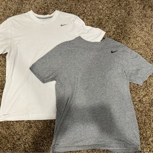Nike Men’s White & Gray Short Sleeve T-Shirt Lot - Size Large